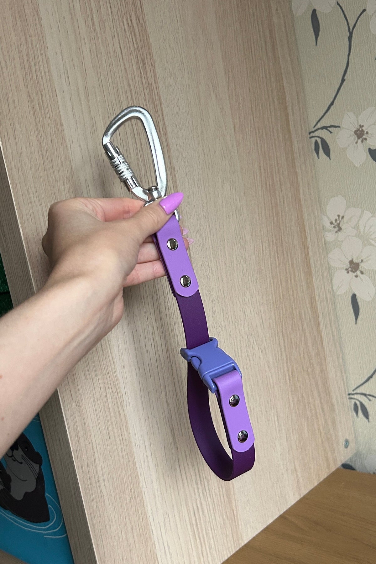 Longline Tidy Strap in Plum and Amethyst